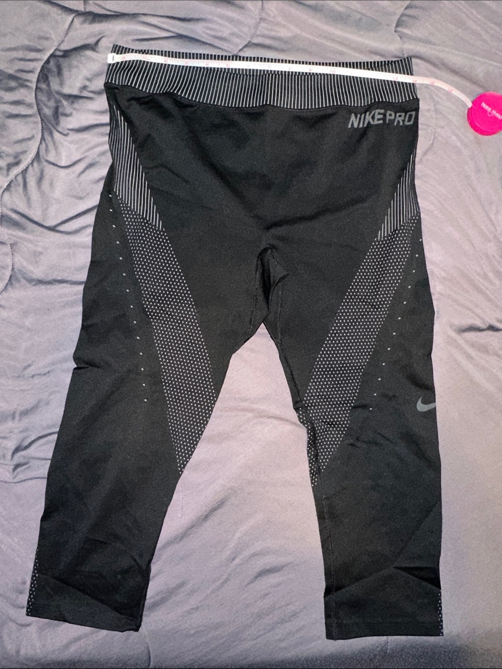 Nike Black Girls' Performance Capri Leggings with Reflective Detail